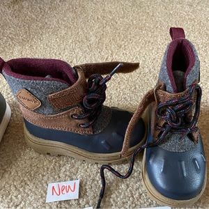 Size 4 Infant Duck Boot / Winter Boot